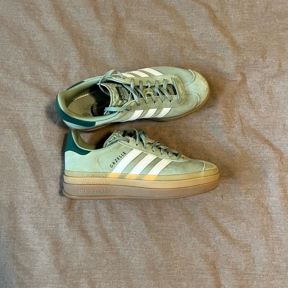 Women’s Adidas Gazelle Bold (rare green color)